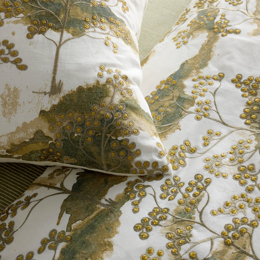 Avalon Throw