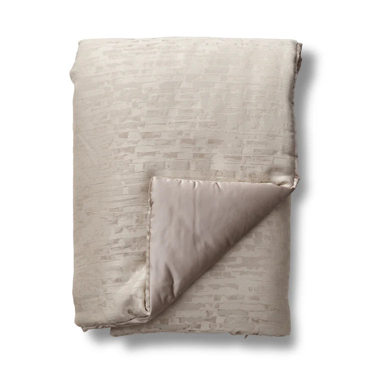 Delphi Padded Throw