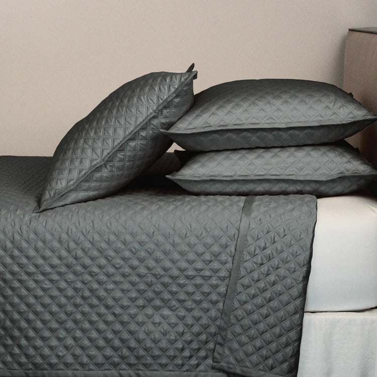 Double Diamond Coverlet Set